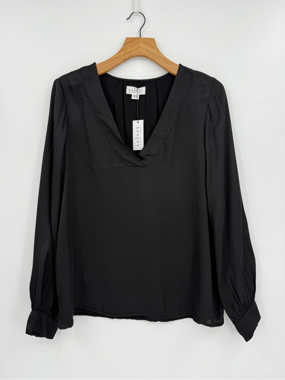 Velvet Graham & Spencer Satin Popover Blouse V-Neck Long Sleeve Cuffed Sleeves L